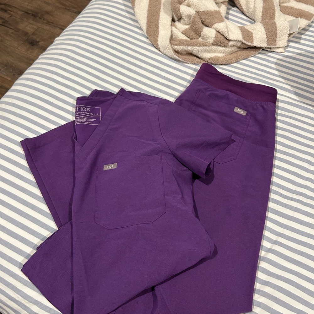 Figs Scrub Set Purple